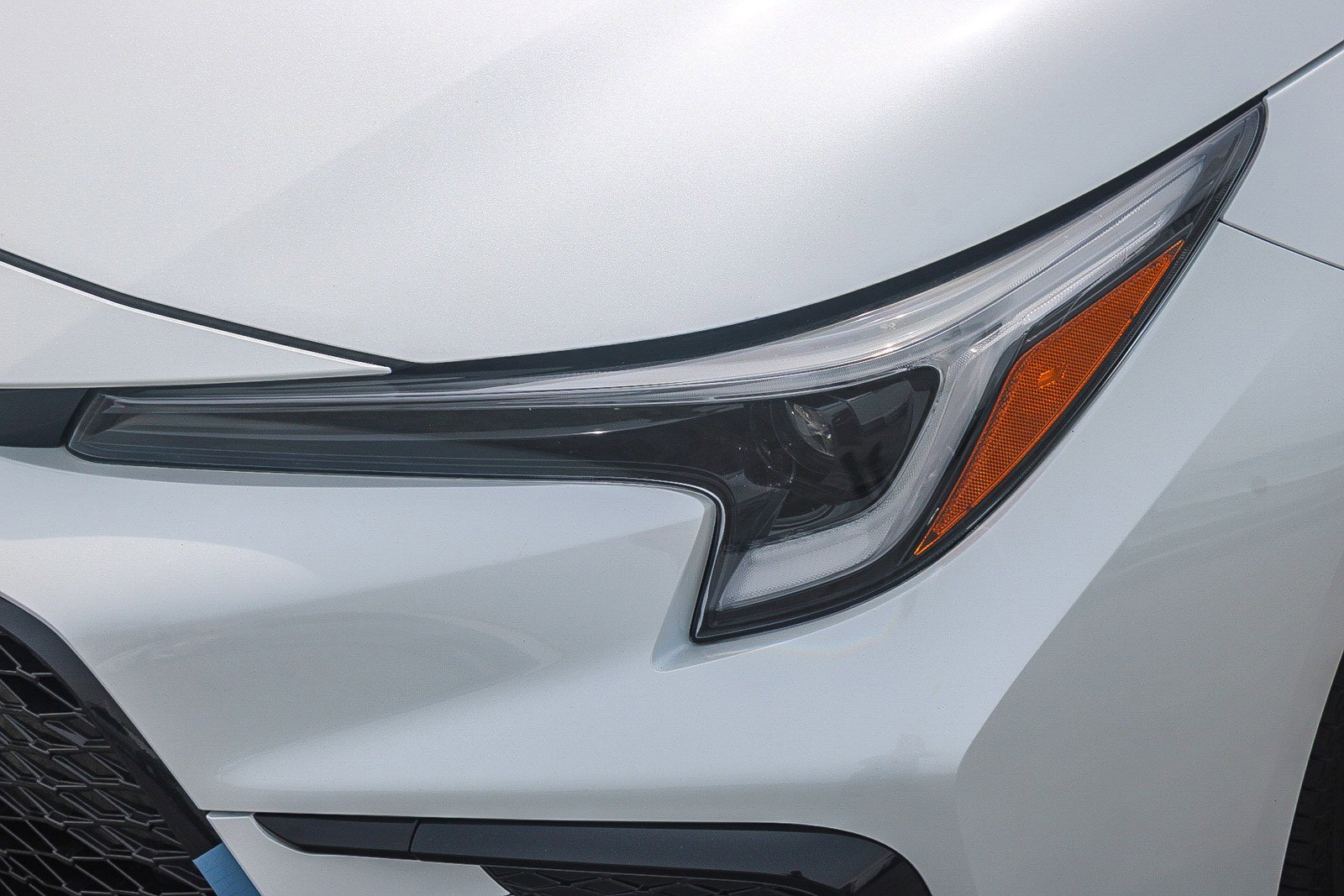 Used 2025 Toyota Corolla SE w/ Convenience Package image 5