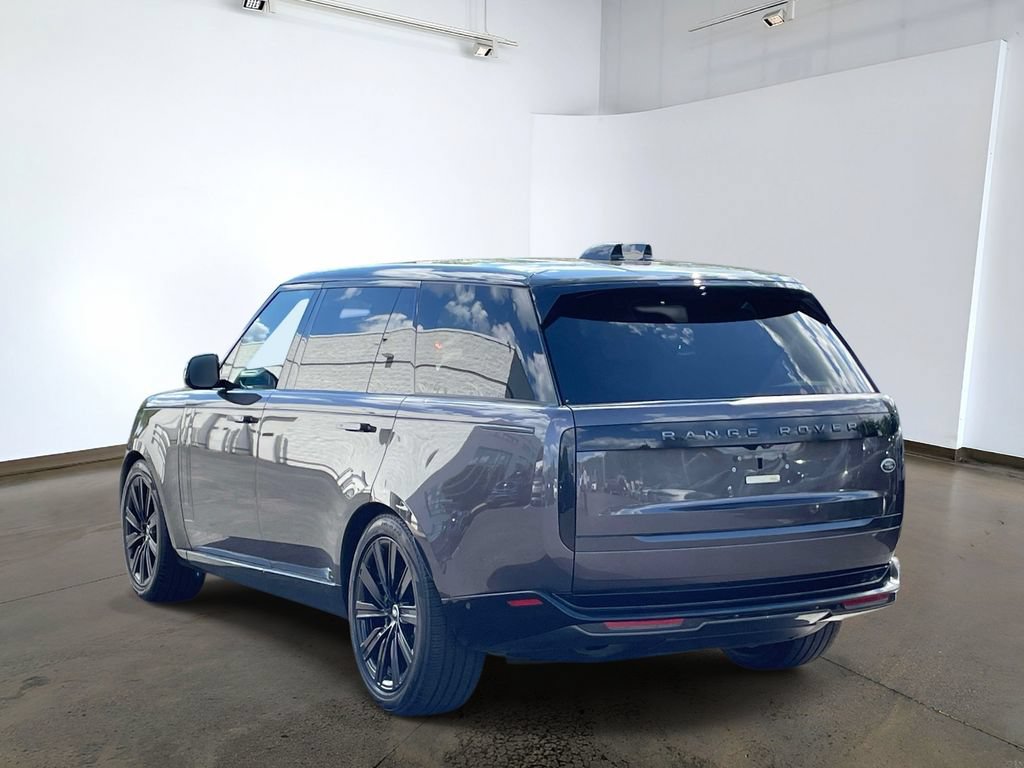 Certified 2023 Land Rover Range Rover Long Wheelbase SE AWD/4WD image 6