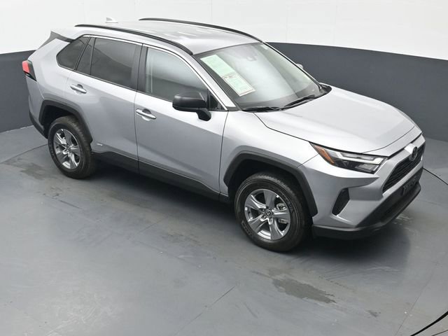 Certified 2025 Toyota RAV4 LE AWD/4WD image 39