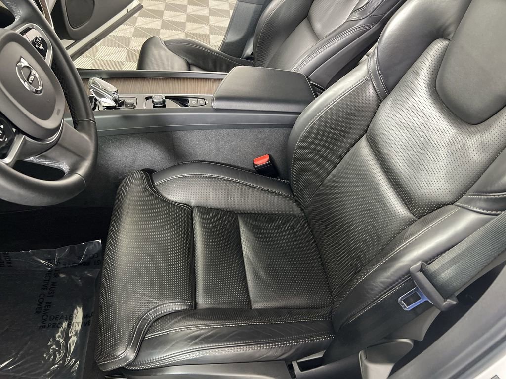 Used 2023 Volvo XC60 B6 Ultimate AWD/4WD image 20