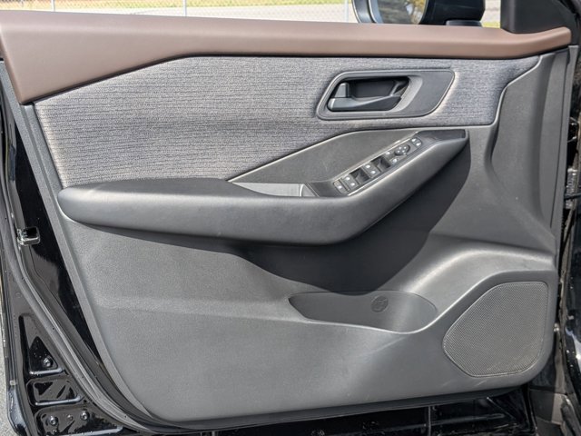 Certified 2023 Nissan Rogue S FWD image 12