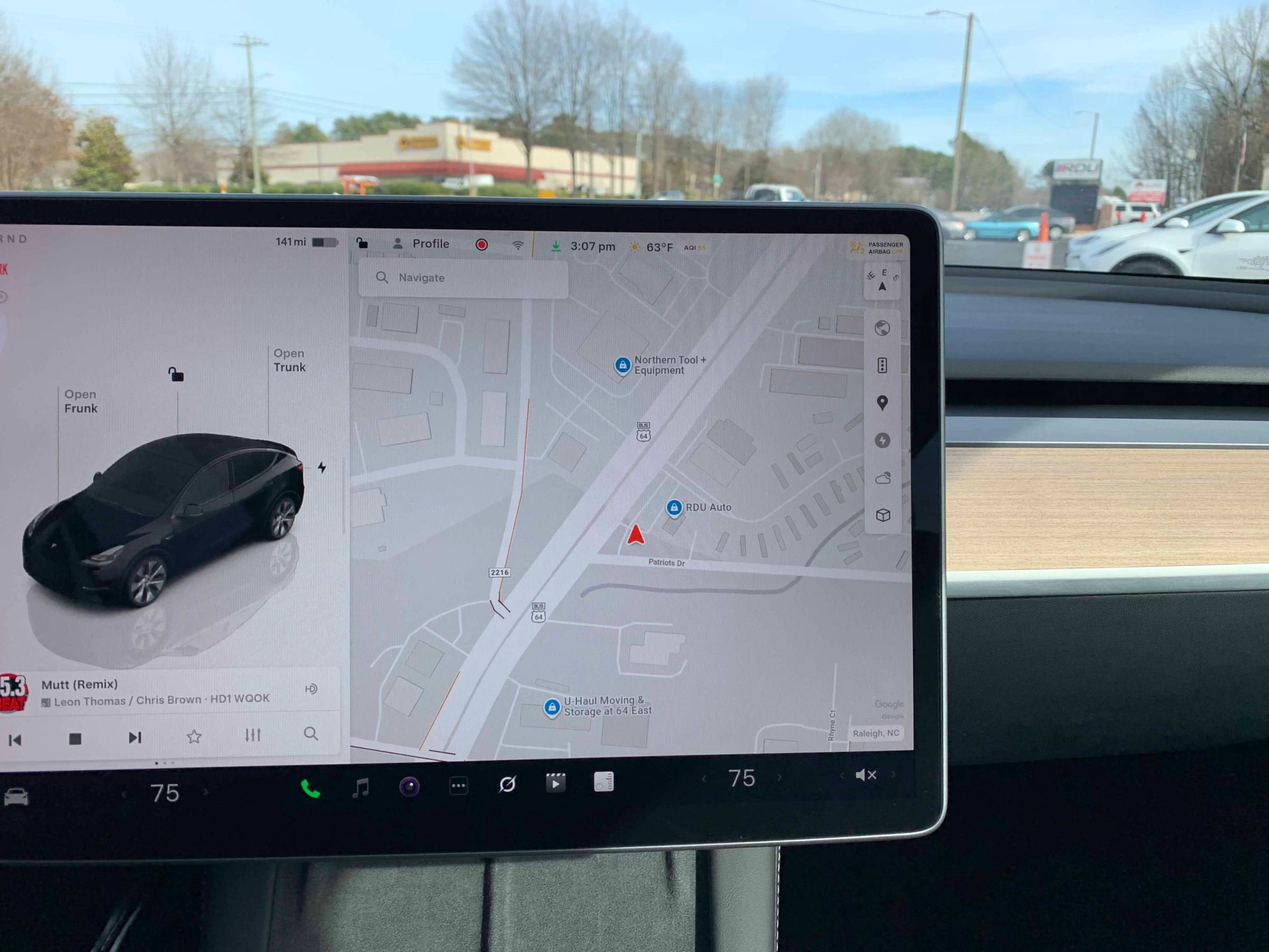 Used 2024 Tesla Model Y Long Range image 21