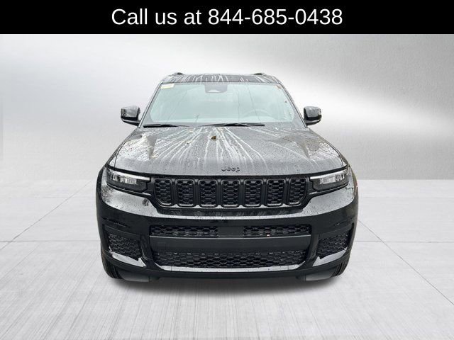 New 2025 Jeep Grand Cherokee L Altitude image 2