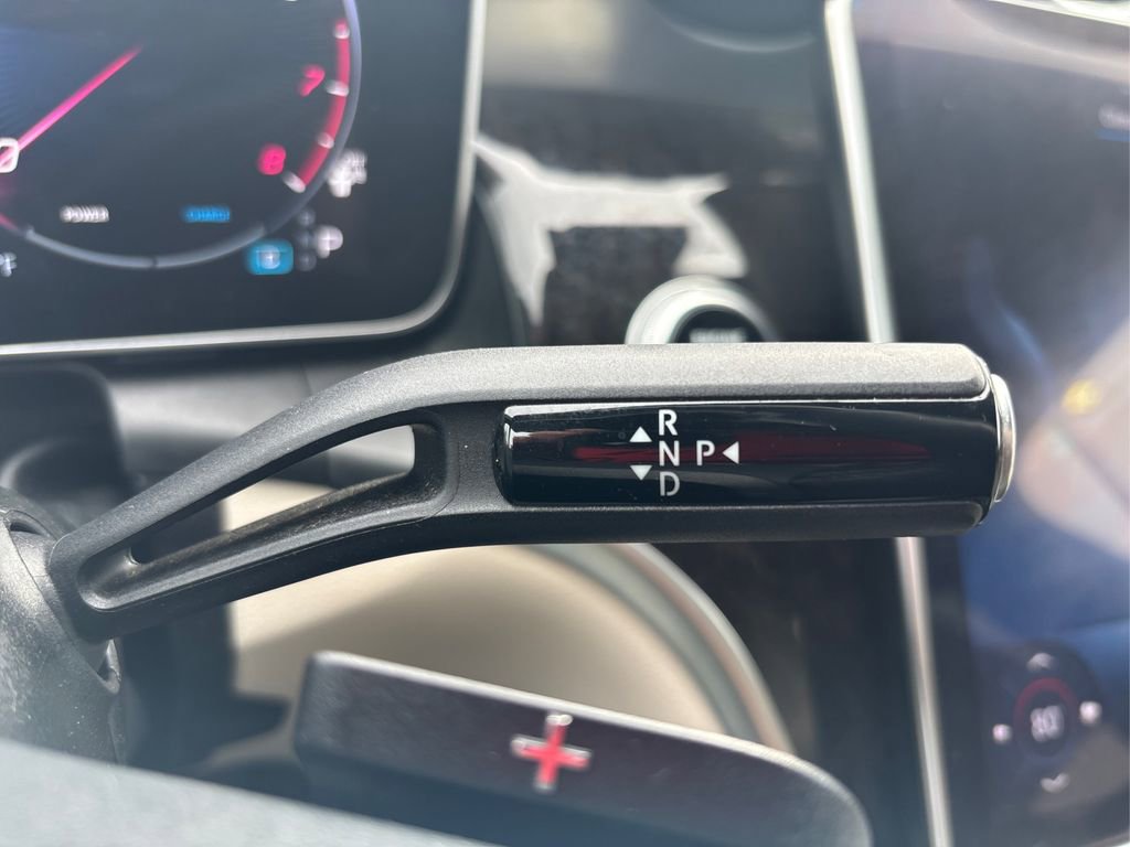 Used 2023 Mercedes-Benz GLC 300 image 32