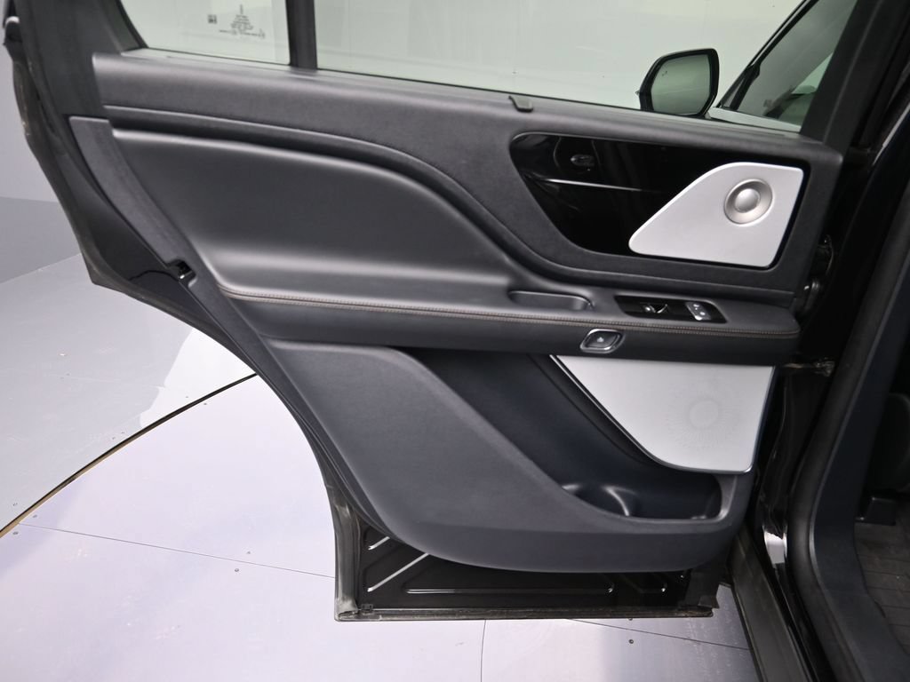 New 2025 Lincoln Aviator Reserve w/ Equipment Group 201A AWD/4WD image 20