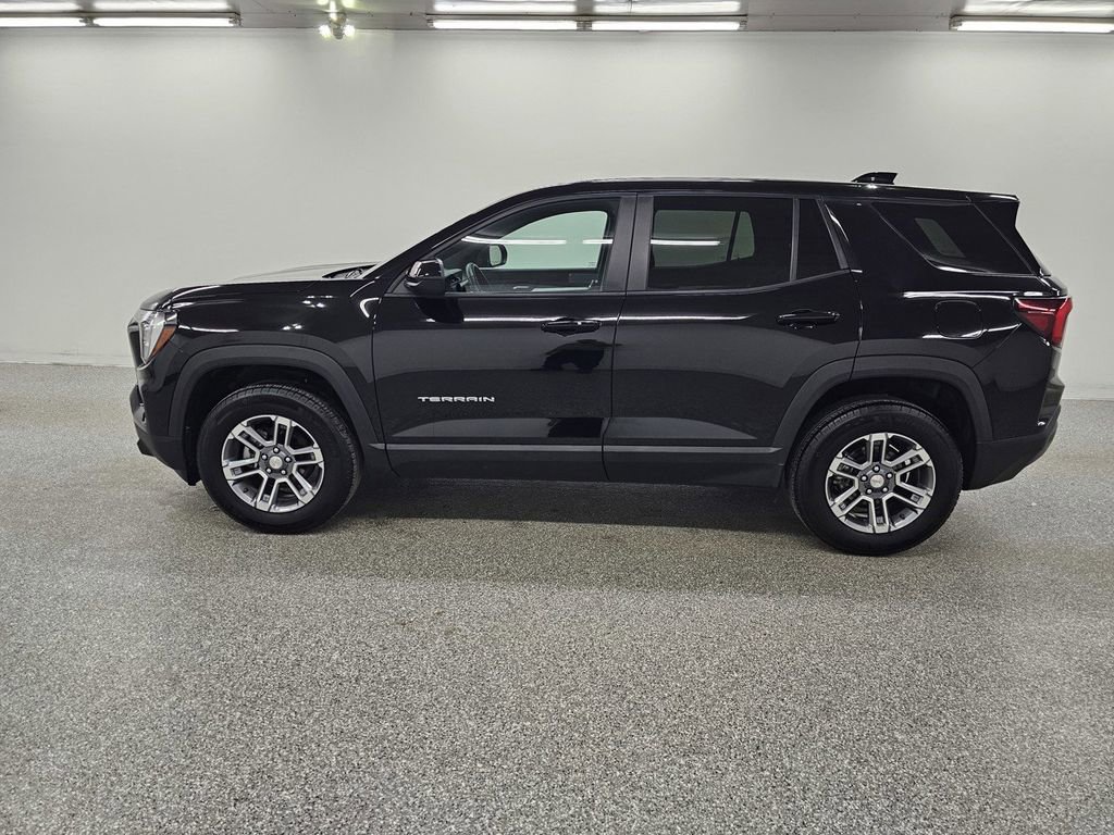 Used 2025 GMC Terrain Elevation AWD/4WD image 7