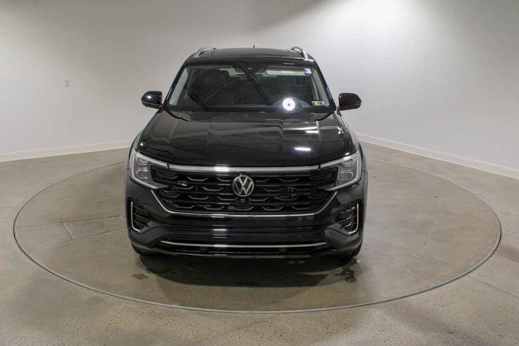 Used 2024 Volkswagen Atlas SEL Premium R-Line image 8