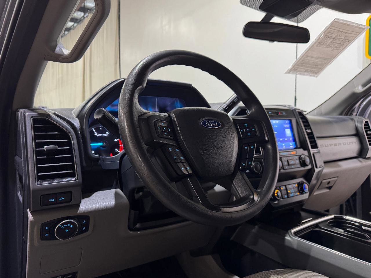 Used 2022 Ford F250 XLT w/ XLT Value Package AWD/4WD image 10