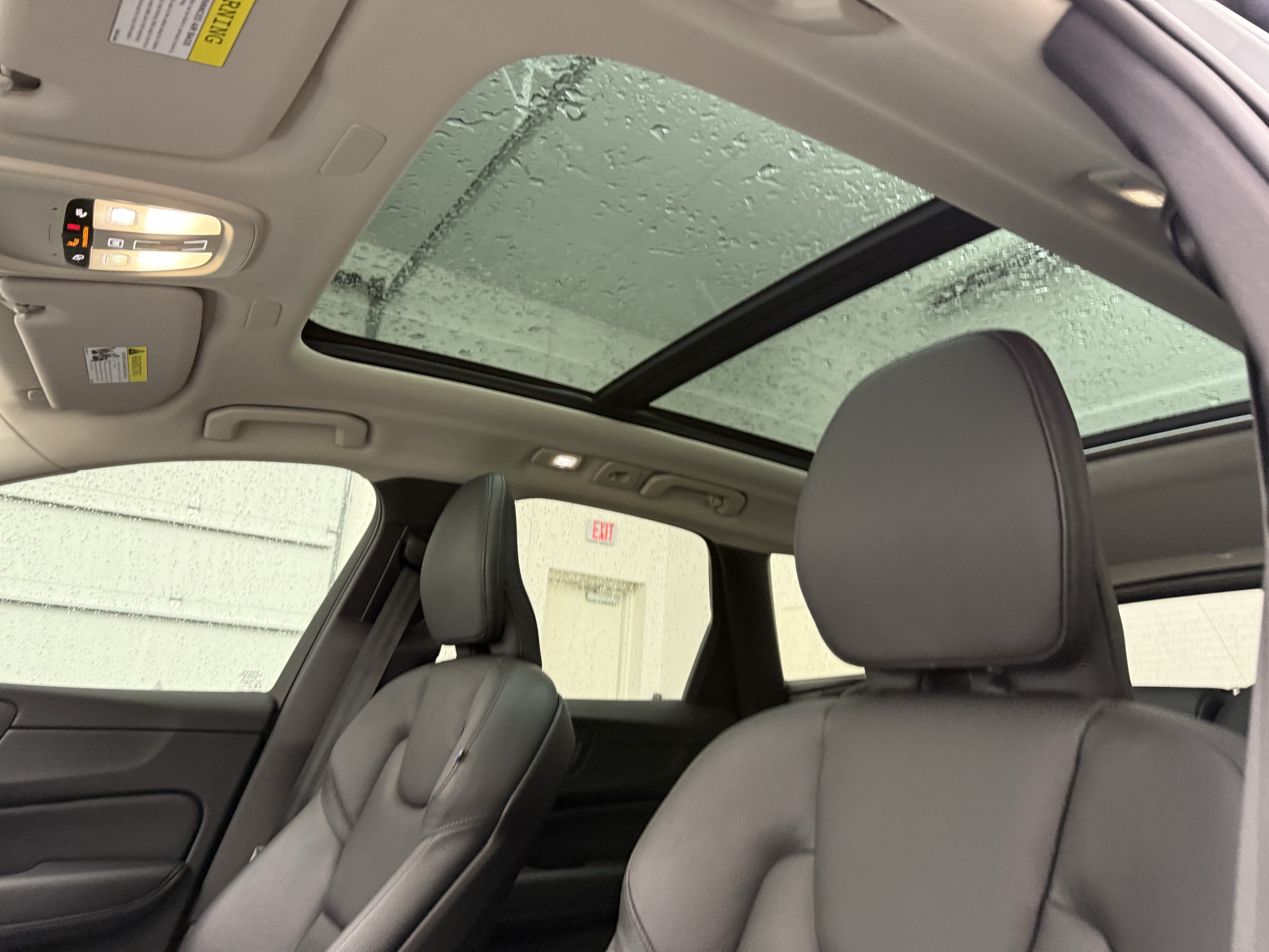 Certified 2023 Volvo XC60 B5 Plus w/ Climate Package FWD image 15