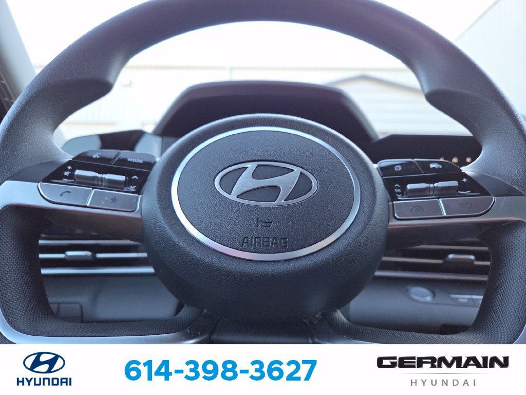 Used 2024 Hyundai Elantra SEL FWD image 22