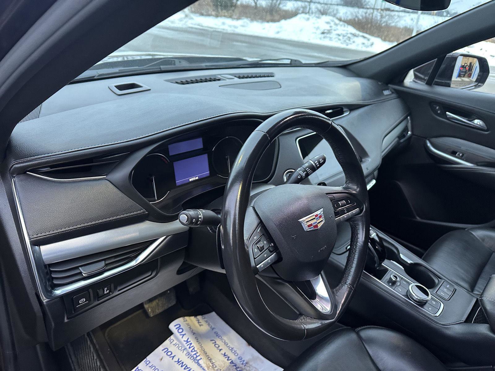 Used 2020 Cadillac XT4 Premium Luxury image 21