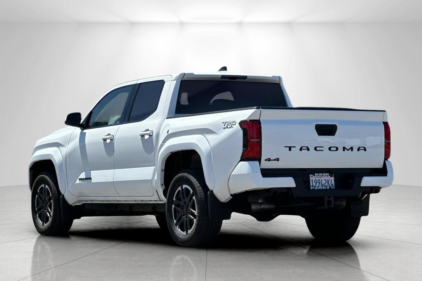Used 2025 Toyota Tacoma TRD Sport AWD/4WD image 5