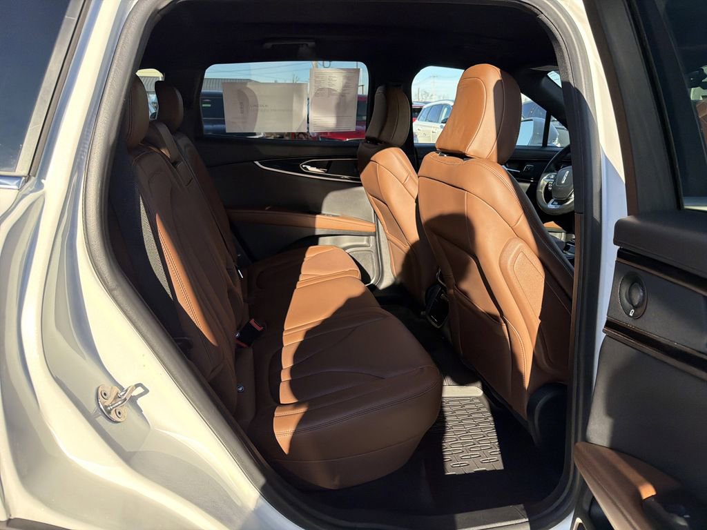 Certified 2023 Lincoln Nautilus Reserve w/ Equipment Group 201A image 17