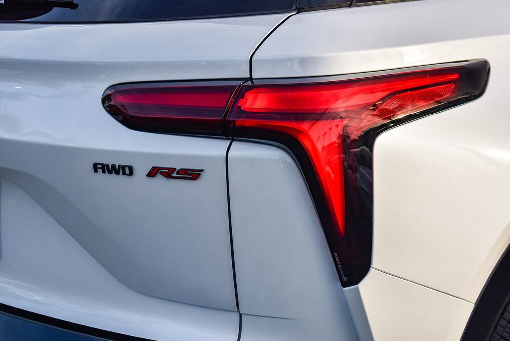 New 2025 Chevrolet Blazer EV RS w/ Super Cruise Package AWD/4WD image 8