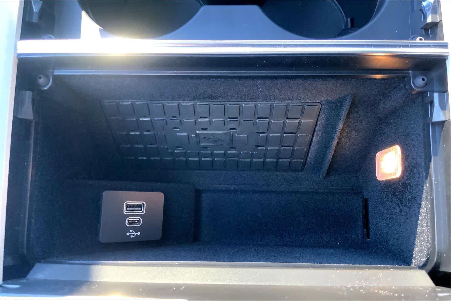 New 2026 Lincoln Navigator L Reserve w/ Jet Appearance Package image 19