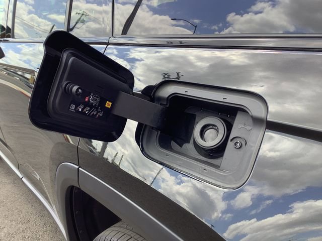 Used 2024 Jeep Grand Cherokee Limited RWD image 23