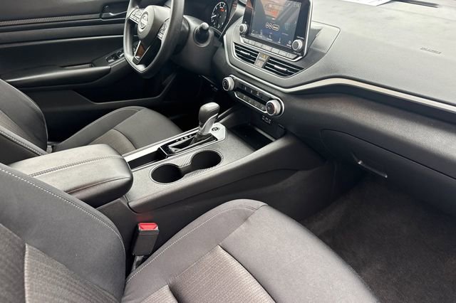 Used 2025 Nissan Altima 2.5 S image 16