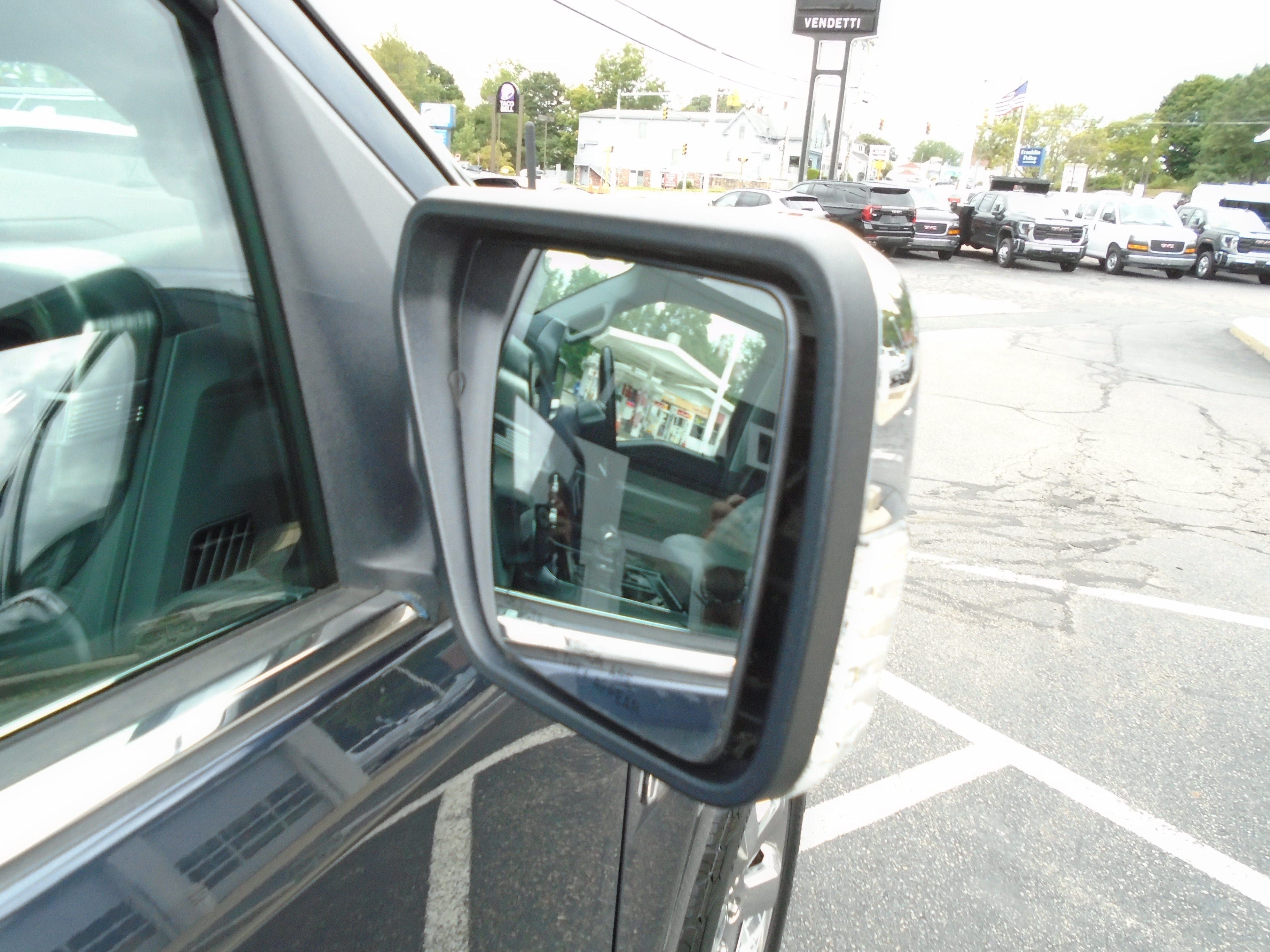 Used 2022 Ford F150 Lariat w/ Equipment Group 502A High AWD/4WD image 28