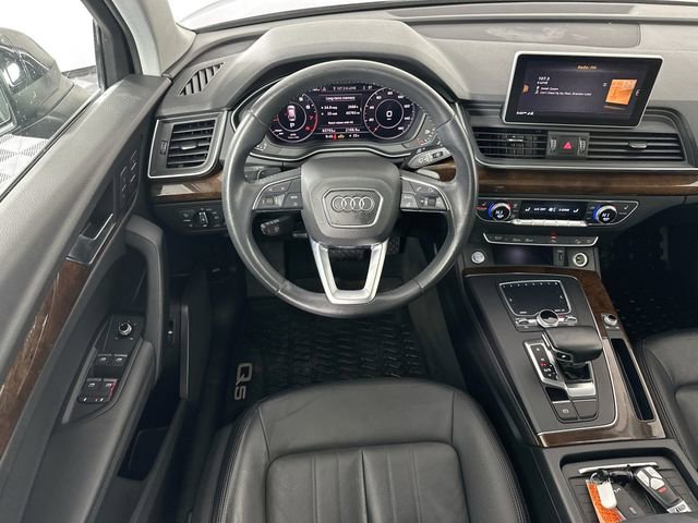Used 2020 Audi Q5 2.0T Premium Plus w/ Premium Plus Package image 11