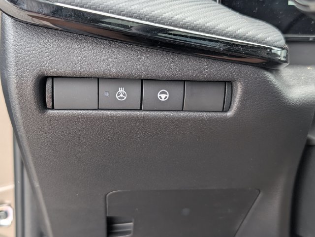 Used 2026 Nissan Kicks SR w/ SR Premium Package AWD/4WD image 21