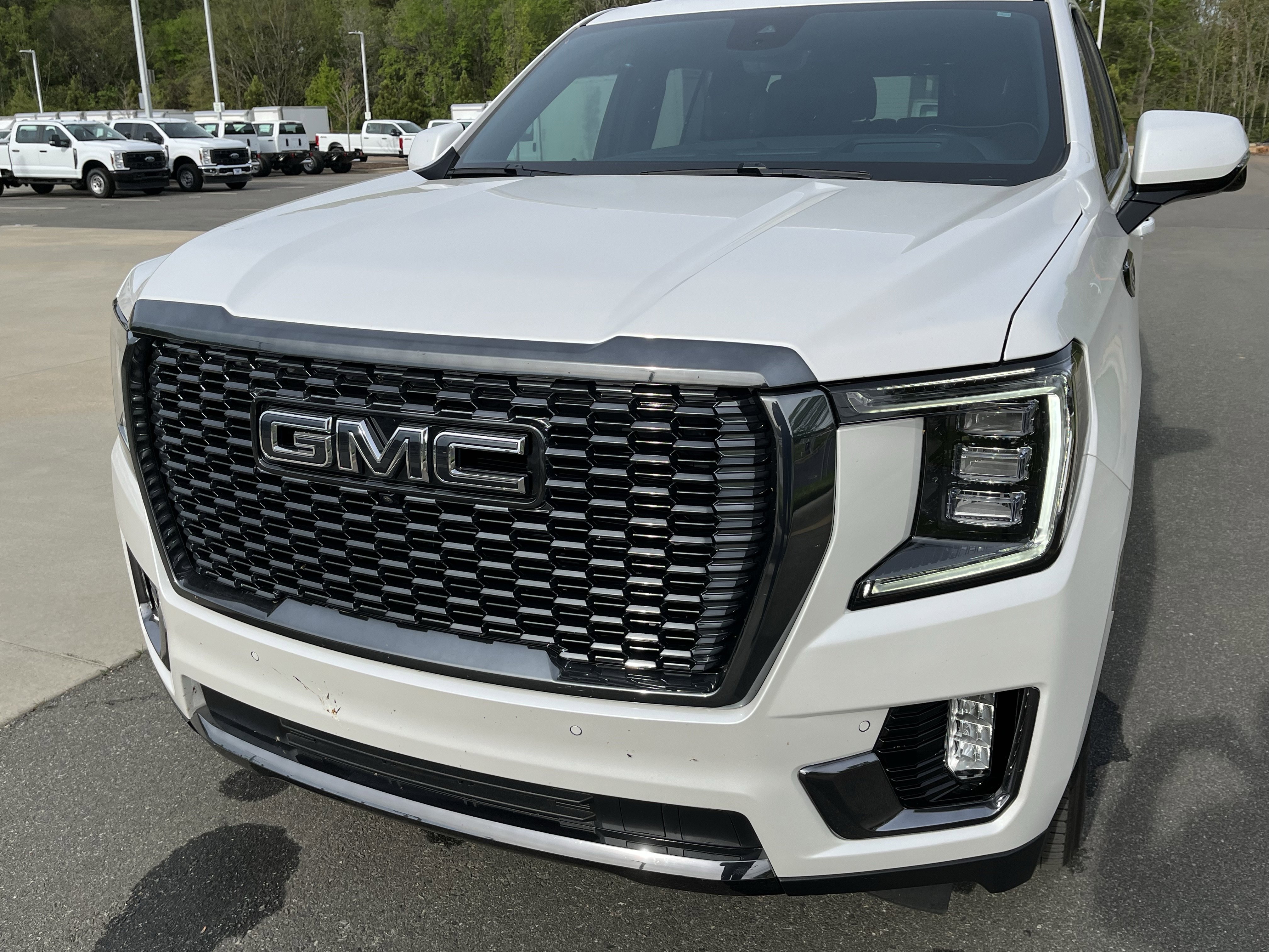 Used 2024 GMC Yukon Denali Ultimate image 11