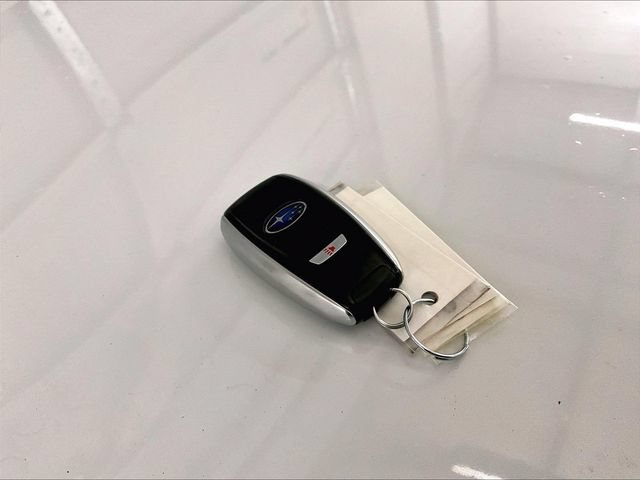 Used 2017 Subaru Outback 3.6R Touring AWD/4WD image 10