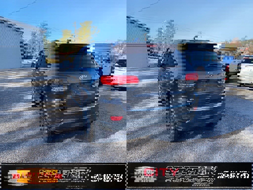 Used 2018 Jeep Grand Cherokee Limited image 7