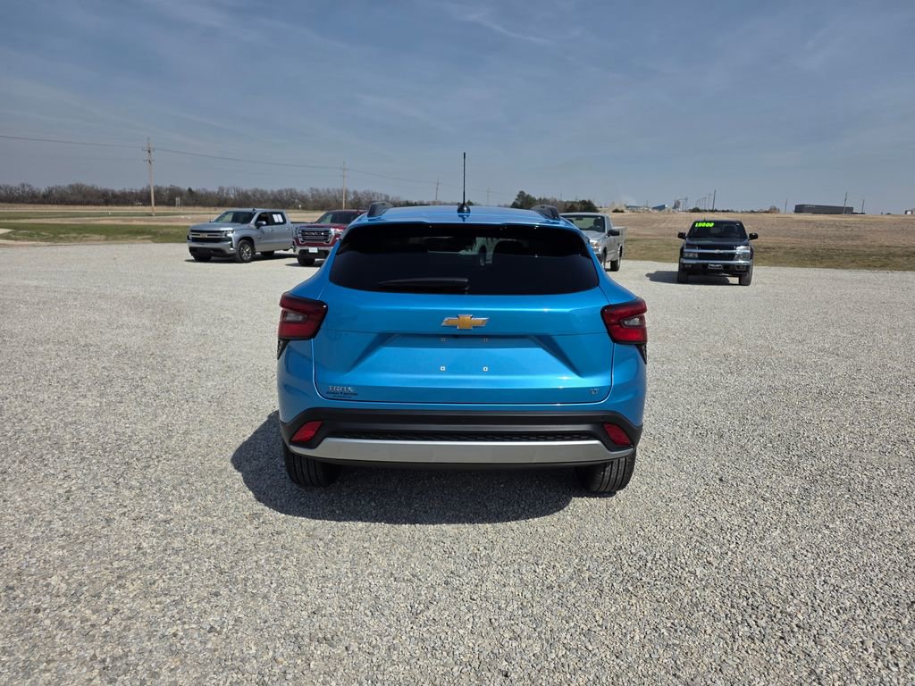 New 2026 Chevrolet Trax LT FWD image 4