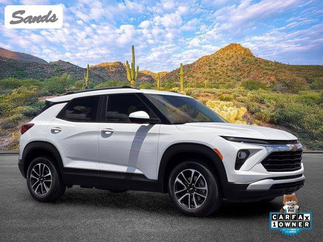 Used 2024 Chevrolet TrailBlazer LT w/ Convenience Package AWD/4WD image 1