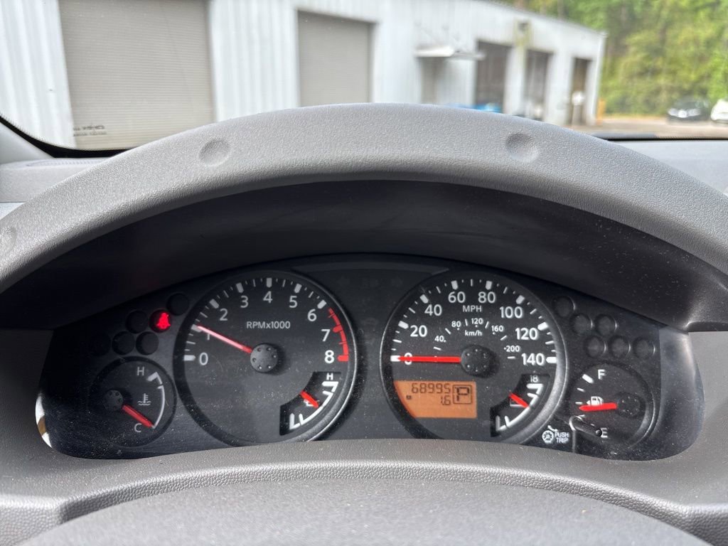 Used 2018 Nissan Frontier SV image 13