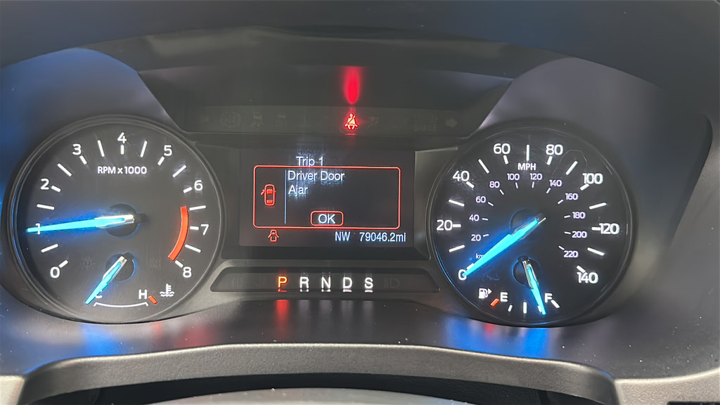 Used 2019 Ford Explorer XLT w/ Class III Trailer Tow Package AWD/4WD image 17