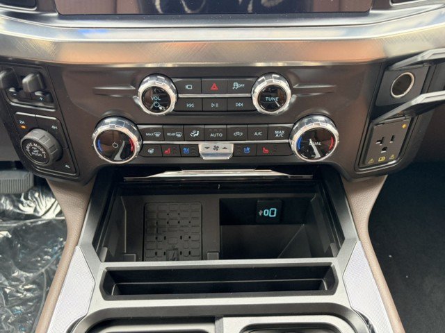 New 2027 Ford F250 King Ranch w/ Tremor Off-Road Package AWD/4WD image 23