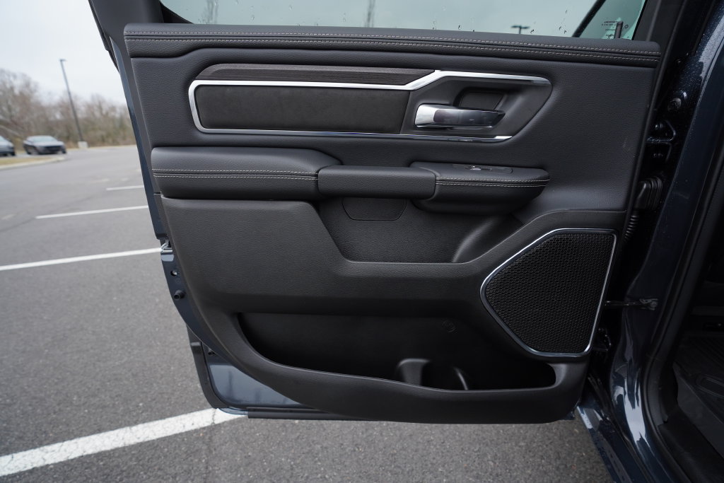 New 2026 RAM 1500 Laramie w/ Night Edition AWD/4WD image 15