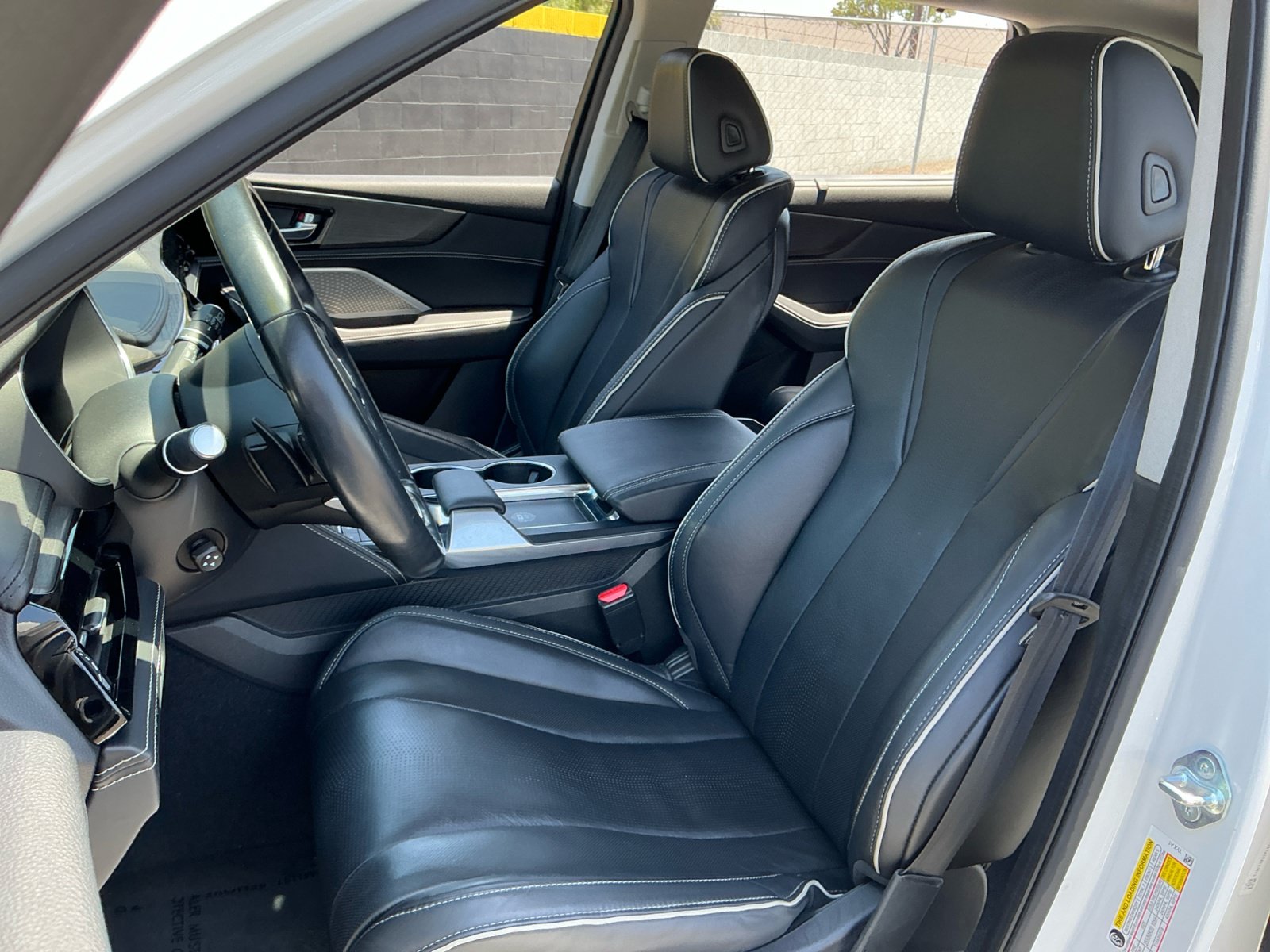 Used 2023 Acura MDX w/ Advance Package AWD/4WD image 18