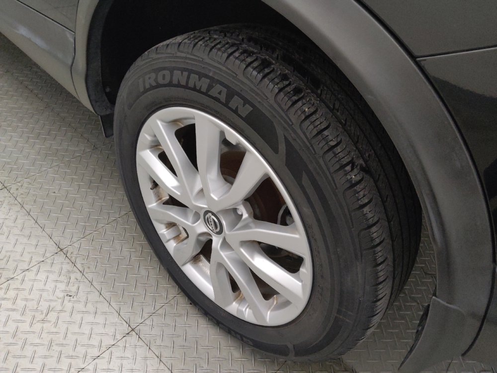 Used 2020 Nissan Rogue Sport SV FWD image 31