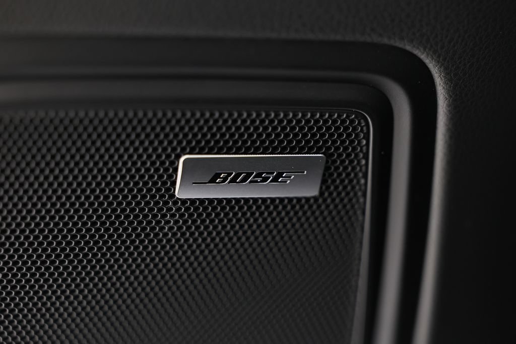 New 2026 Porsche Macan Turbo AWD/4WD image 23