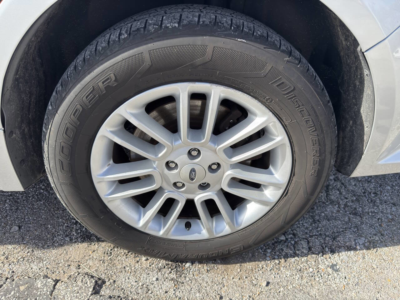 Used 2013 Ford Flex SEL FWD image 16