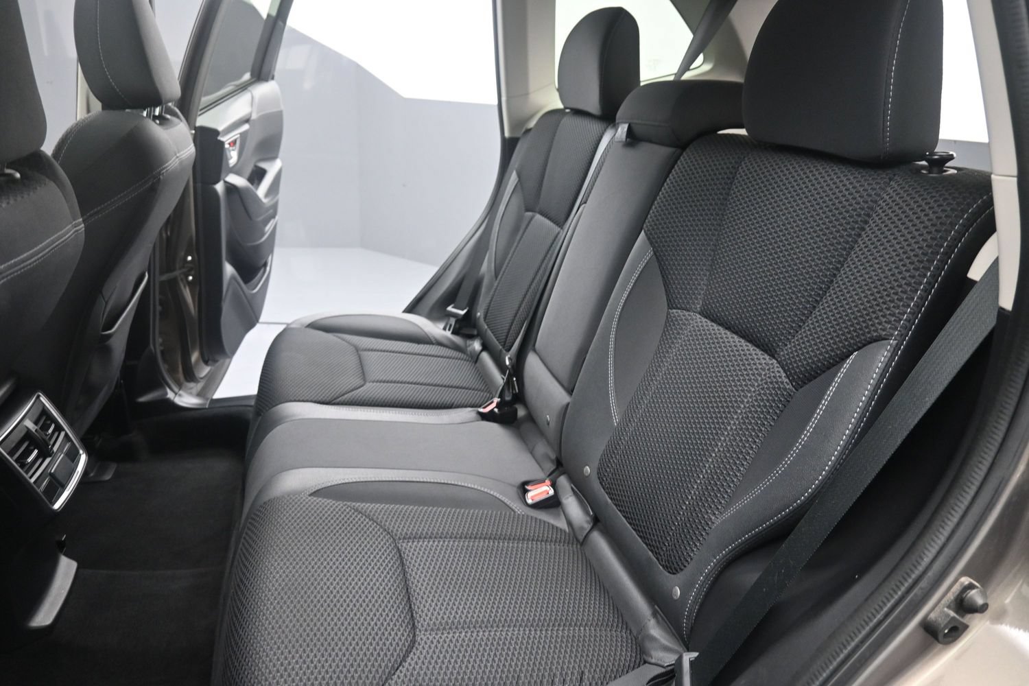 Used 2019 Subaru Forester Premium w/ All-Weather Package AWD/4WD image 35