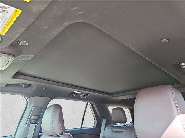 Used 2025 Ford Explorer Platinum RWD image 16