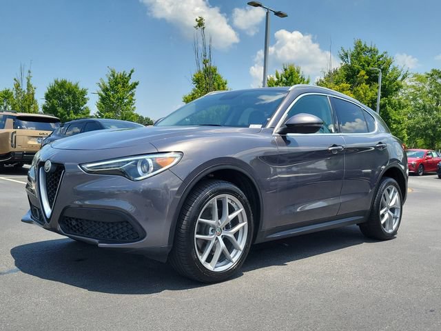 Used 2018 Alfa Romeo Stelvio AWD image 26