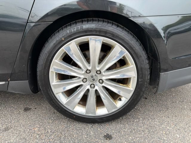 Used 2015 Lincoln MKS AWD w/ Equipment Group 201A image 11