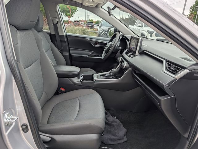 Used 2024 Toyota RAV4 XLE w/ Convenience Package FWD image 33