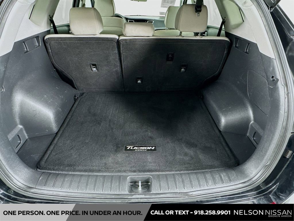 Used 2017 Hyundai Tucson SE AWD/4WD image 24