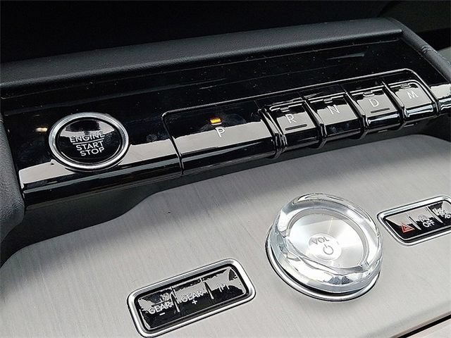 New 2025 Lincoln Navigator L Reserve w/ Jet Appearance Package AWD/4WD image 10