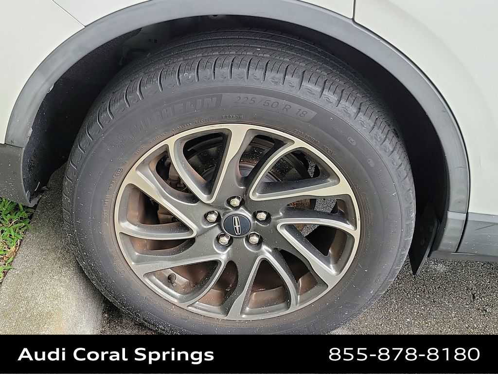 Used 2020 Lincoln Corsair FWD w/ Equipment Group 101A image 23