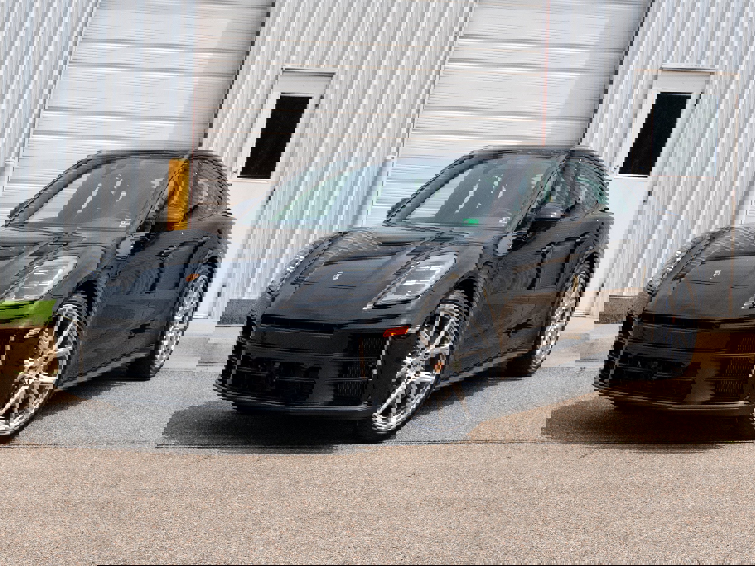 New 2025 Porsche Panamera 4