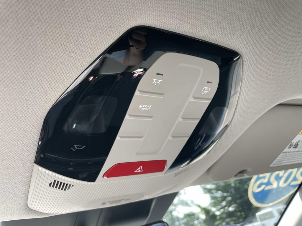 Used 2025 Kia K4 FWD image 23