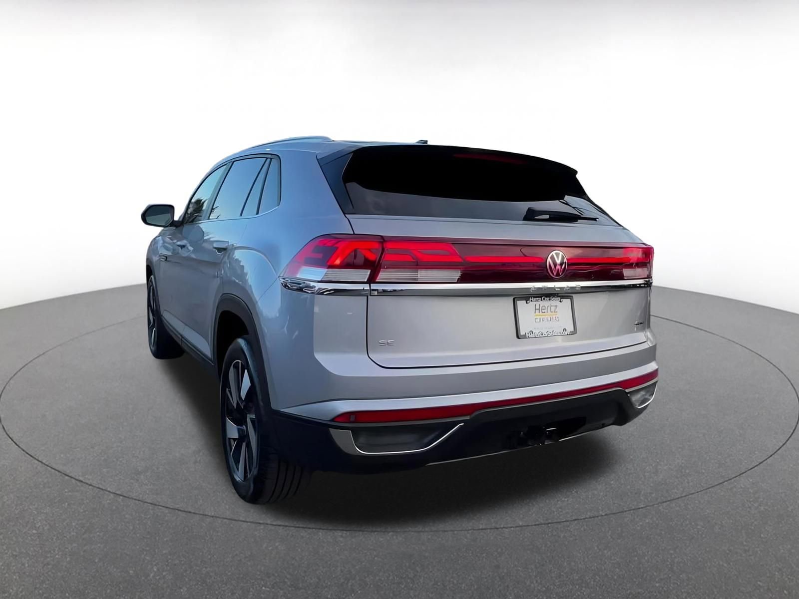 Used 2025 Volkswagen Atlas Cross Sport SE image 11