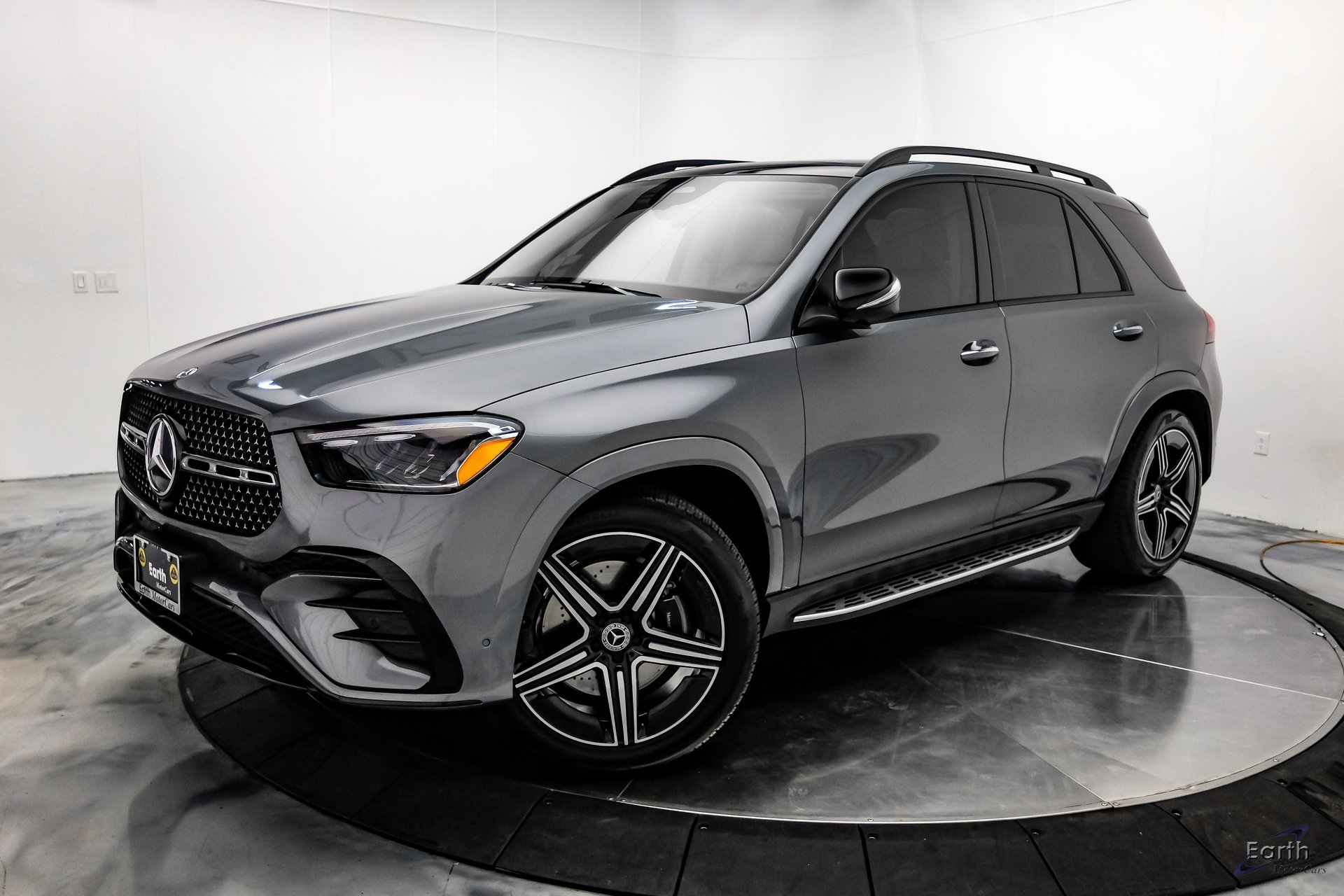 Used 2024 Mercedes-Benz GLE 350 4MATIC image 4