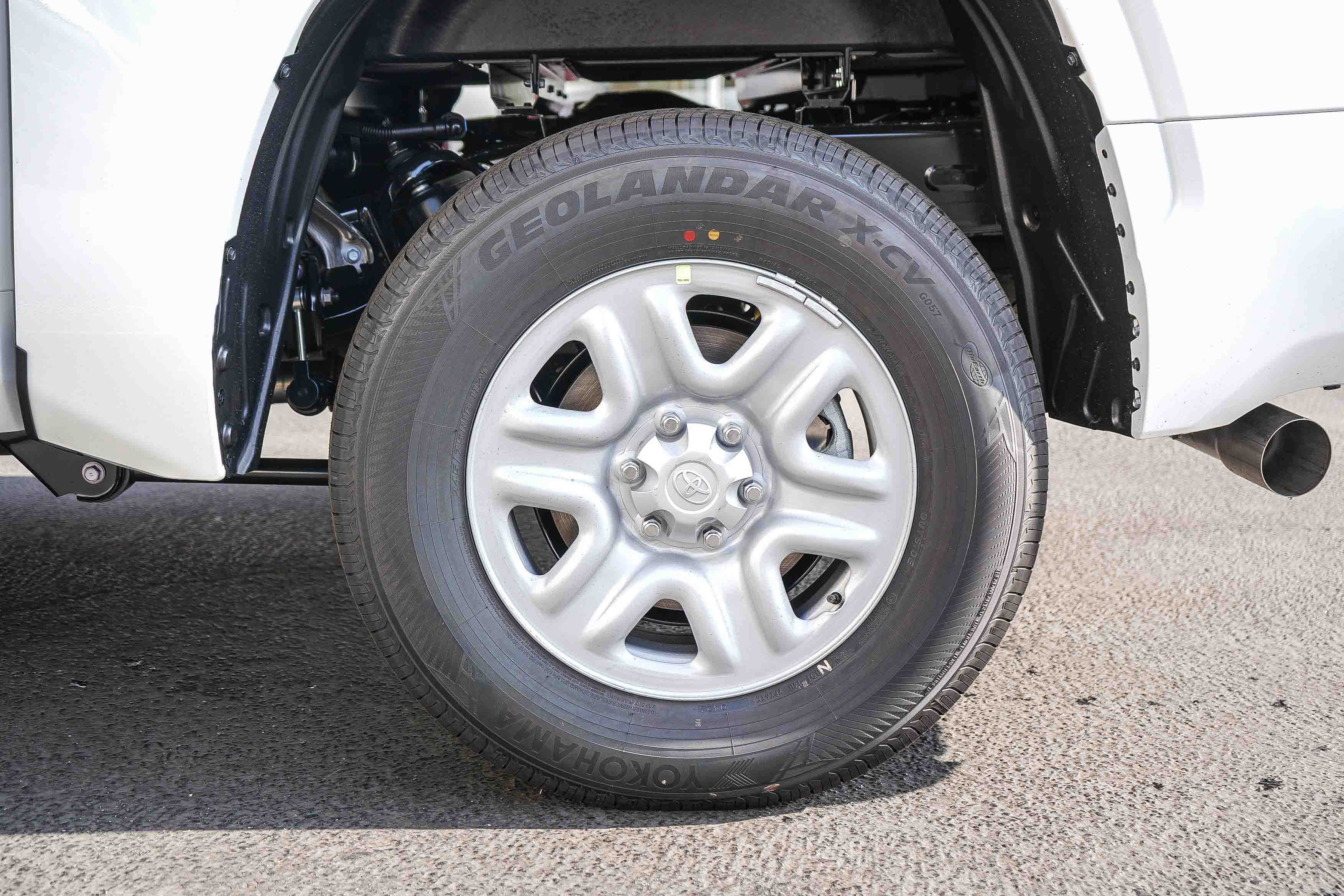 New 2026 Toyota Tundra SR AWD/4WD image 11